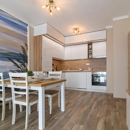 Marine Deluxe Apartment *