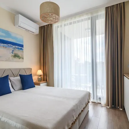 Marine Deluxe Апартамент Св. Св. Константин и Елена