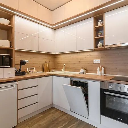 Marine Deluxe Апартамент *