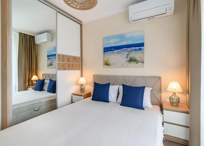 Marine Deluxe Sweti Konstantin i Sweta Elena